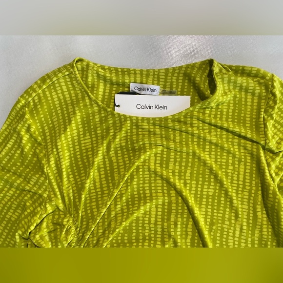 NEW Size L Calvin Klein Womens Sportswear Ruched Side Celery Long Sleeve Top $69 - Picture 7 of 13